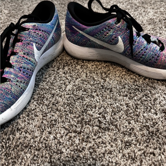 NIKE FLYNIT LUNAREPIC rainbow/multi-color used size 9 US WOMAN - Picture 7 of 11